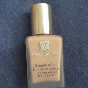 Estee Lauder Double Wear Foundation - Creamy Tan